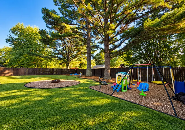 Photo 4 of Single family home for sale at 4080 Shiloh Cir, Pinckneyville, IL 62274 | MLS# 12794824 | Listing updated on 2026-10-27