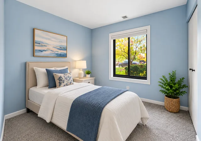 Listing Photo 5 - Condo for sale in building located at 80 S Pleasant Rd, Lake Zurich, IL 60047 - Unit #101
