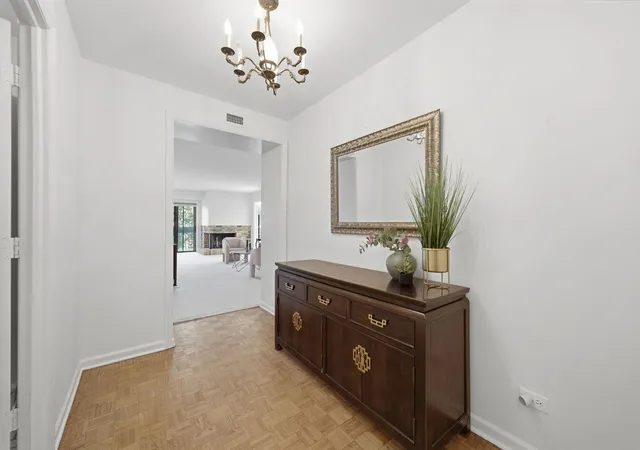 Listing Photo 1 - Condo for sale in building located at 1671 Mission Hls Rd, Northbrook, IL 60062 - Unit #310