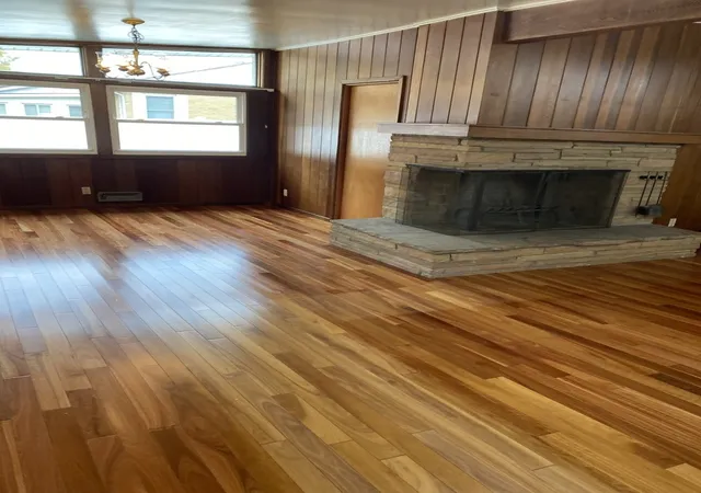 Photo 3 of Single family home for sale at 1109 S Westlawn Ave, Champaign, IL 61821 | MLS# 12794853 | Listing updated on 2026-10-27