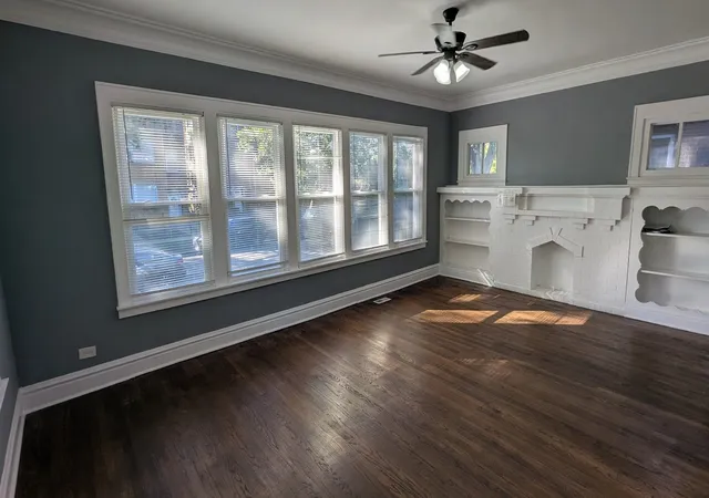 Photo 2 of Single family home for sale at 7923 S Manistee Ave, Chicago, IL 60617 | MLS# 12794858 | Listing updated on 2026-10-27