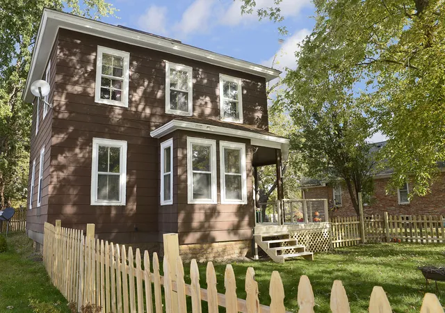 Photo 2 of Single family home for sale at 165 W Lincoln St, Seneca, IL 61360 | MLS# 12794862 | Listing updated on 2026-10-28