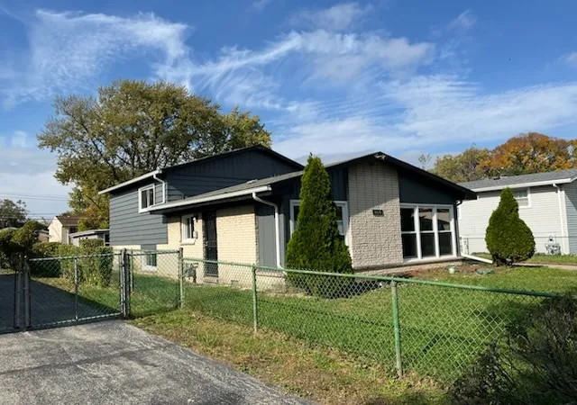 Photo 2 of Single family home for sale at 16610 Paulina St, Markham, IL 60428 | MLS# 12794863 | Listing updated on 2026-10-28