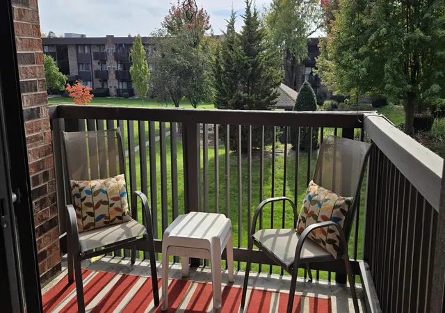 Photo 3 of Condo for sale at 1504 Woodbridge Rd #2B, Joliet, IL 60436 | MLS# 12794865 | Listing updated on 2026-10-28
