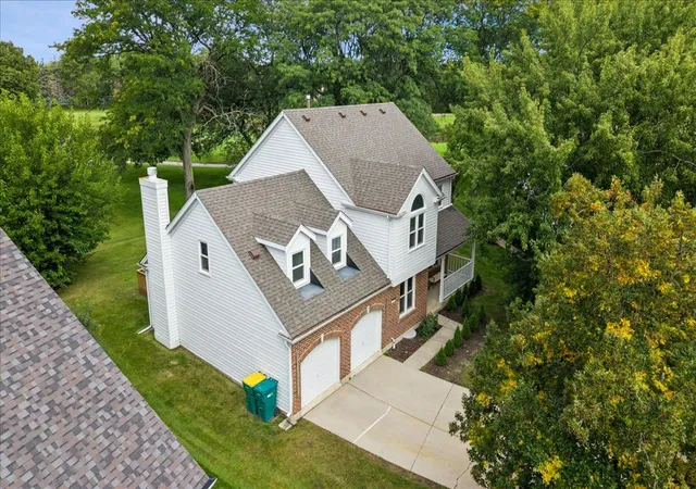 Photo 1 of Single family home for sale at 2328 Acorn Pl, Buffalo Grove, IL 60089 | MLS# 12794869 | Listing updated on 2026-10-29