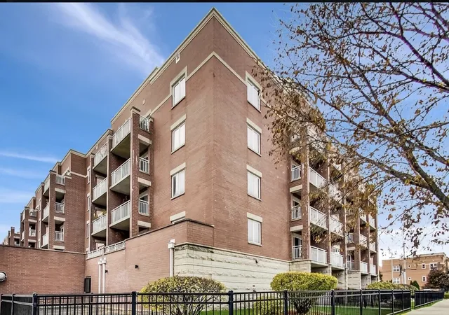 Photo 3 of Condo for sale at 6559 W George St #403, Chicago, IL 60634 | MLS# 12794902 | Listing updated on 2026-10-29