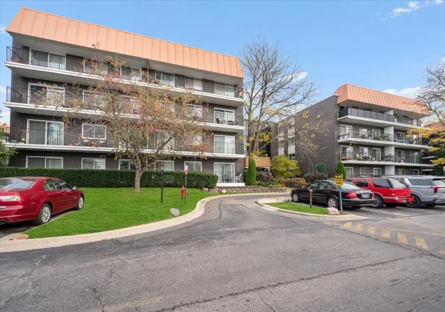Photo 3 of Condo for sale at 9529 Bronx Pl #218, Skokie, IL 60077 | MLS# 12794929 | Listing updated on 2026-10-28