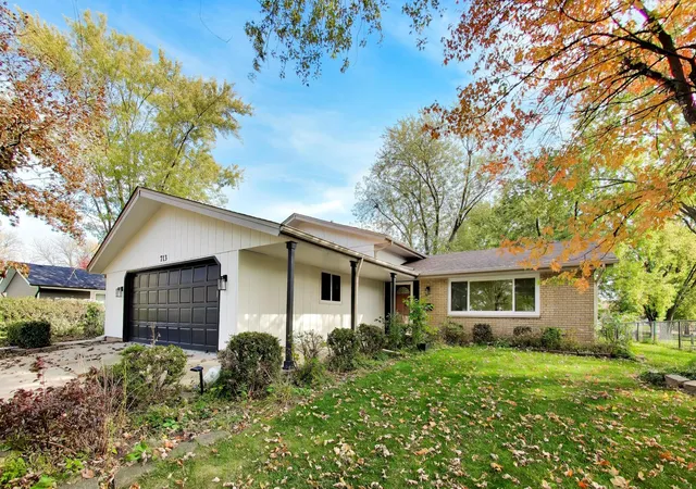 Photo 1 of Single family home for sale at 713 Slingerland Dr, Schaumburg, IL 60193 | MLS# 12794931 | Listing updated on 2026-10-27