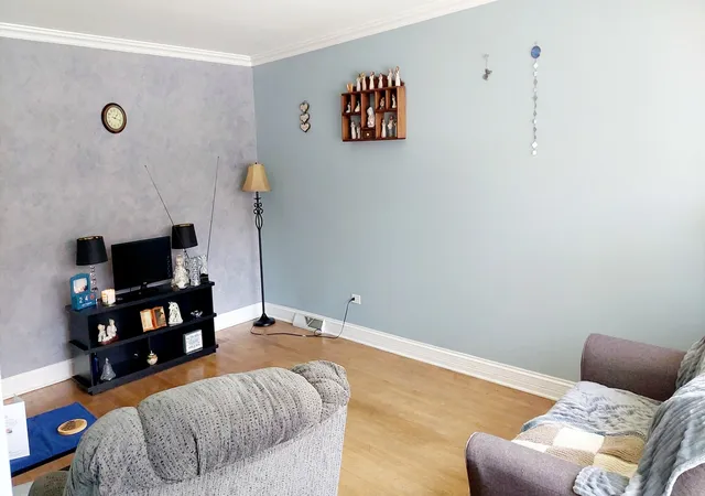 Photo 2 of Single family home for sale at 4927 Harold Ave, Schiller Park, IL 60176 | MLS# 12794935 | Listing updated on 2026-10-29