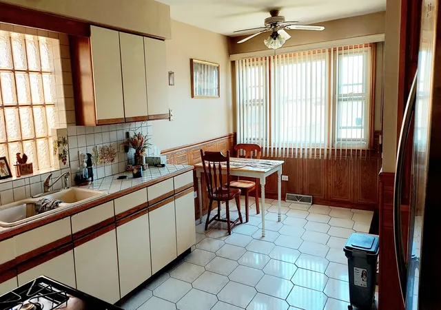 Photo 3 of Single family home for sale at 4927 Harold Ave, Schiller Park, IL 60176 | MLS# 12794935 | Listing updated on 2026-10-29