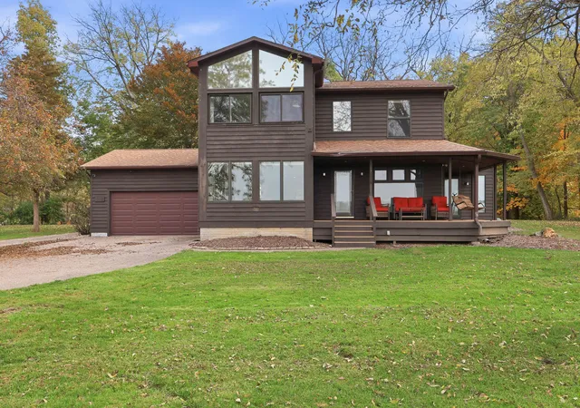 Photo 1 of Single family home for sale at 1012 S High St, Port Byron, IL 61275 | MLS# 12794936 | Listing updated on 2026-10-27