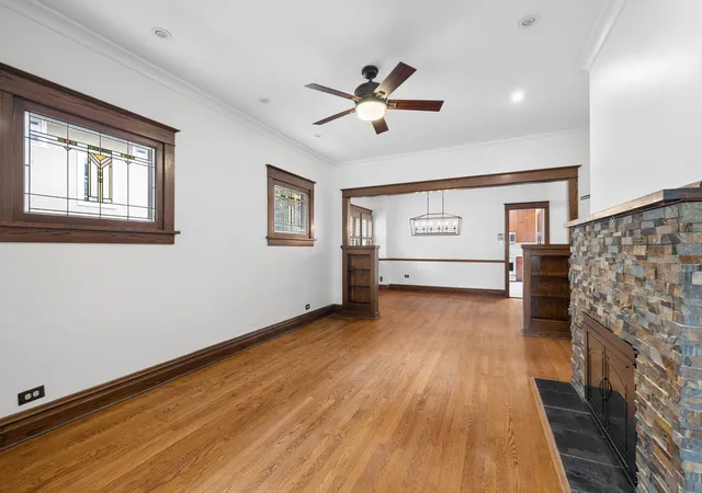 Photo 4 of Single family home for sale at 332 N Spring St, La Grange Park, IL 60526 | MLS# 12794941 | Listing updated on 2026-10-29