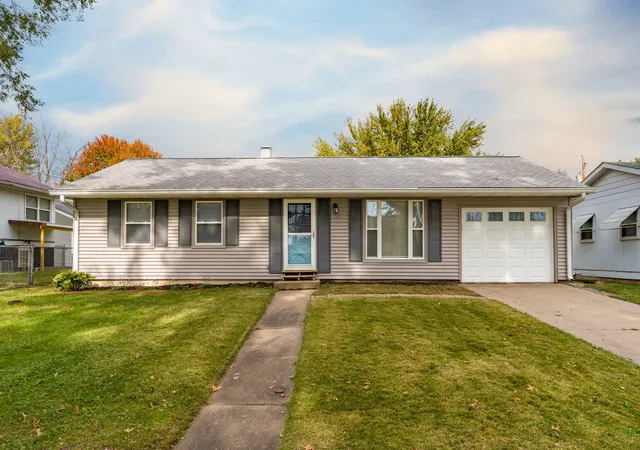 Photo 1 of Single family home for sale at 807 E 3rd Avenue, Milan, IL 61264 | MLS# 12794942 | Listing updated on 2026-10-29