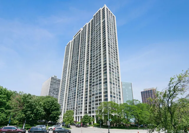 Condo for sale at 2800 N Lake Shore Dr #1512, Chicago, IL 60657 | MLS# 12794947