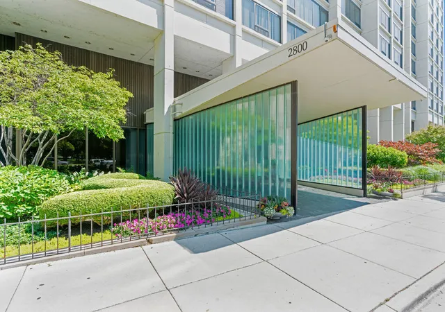 Photo 1 of Condo for sale at 2800 N Lake Shore Dr #1512, Chicago, IL 60657 | MLS# 12794947 | Listing updated on 2026-10-28