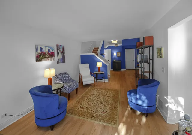 Photo 3 of Townhouse for sale at 1737 W Ethans Glen Dr, Palatine, IL 60067 | MLS# 12794953 | Listing updated on 2026-10-29