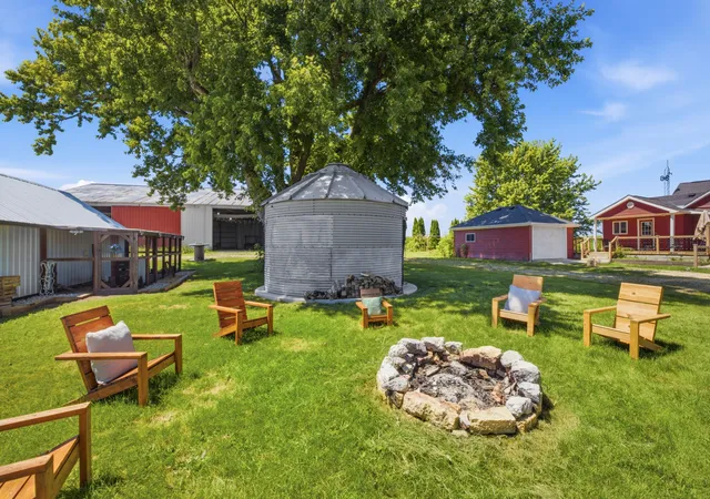 Photo 3 of Single family home for sale at 15825 E Lindenwood Rd, Lindenwood, IL 61049 | MLS# 12794966 | Listing updated on 2026-10-28