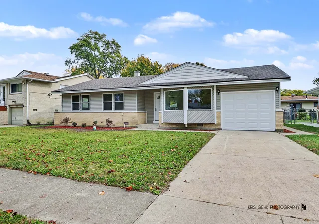 Photo 1 of Single family home for sale at 27 Evergreen St, Elk Grove Village, IL 60007 | MLS# 12794971 | Listing updated on 2026-10-28