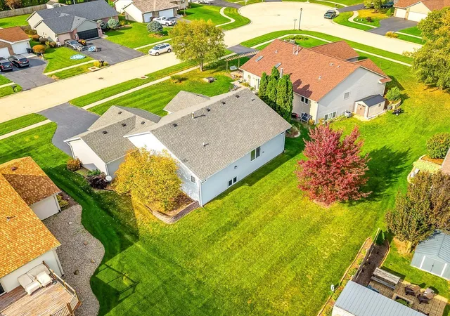 Photo 3 of Single family home for sale at 1065 Wils Woods, Machesney Park, IL 61103 | MLS# 12794985 | Listing updated on 2026-10-27