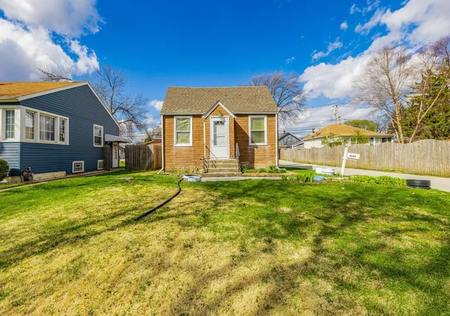 Photo 2 of Single family home for sale at 2648 123rd Street, Blue Island, IL 60406 | MLS# 12795017 | Listing updated on 2026-10-28