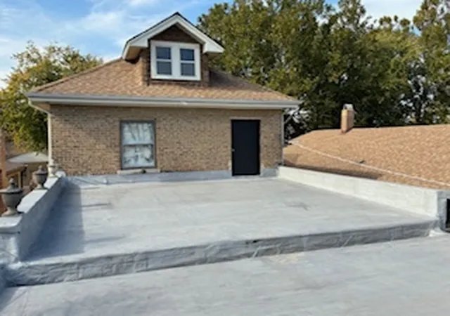 Photo 1 of Single family home for sale at 5007 N Avers Ave, Chicago, IL 60625 | MLS# 12795018 | Listing updated on 2026-10-28