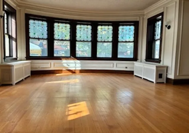 Photo 4 of Single family home for sale at 5007 N Avers Ave, Chicago, IL 60625 | MLS# 12795018 | Listing updated on 2026-10-28