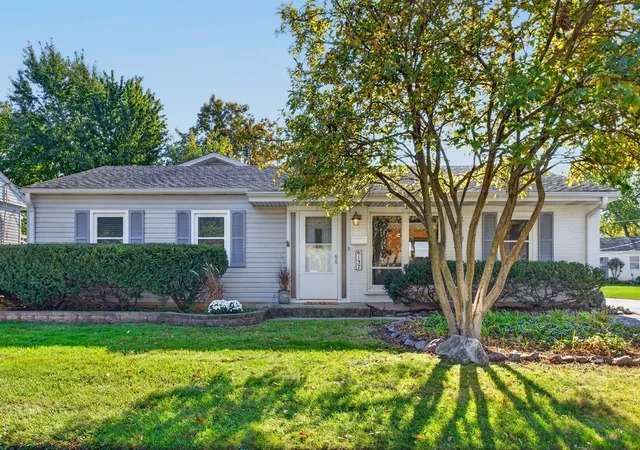 Single family home for sale at 137 Saint Armand Ln, Wheeling, IL 60090 | MLS# 12795020