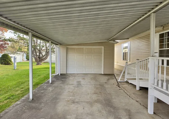 Photo 2 of Manufactured home for sale at 11 Blue Bird Ln, Beecher, IL 60401 | MLS# 12795032 | Listing updated on 2026-10-29