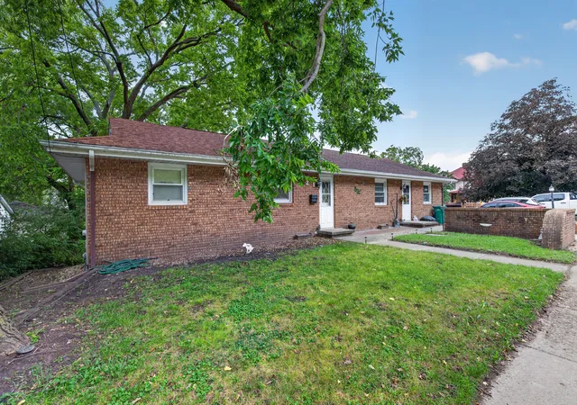 Photo 1 of Single family home for sale at 321 E Bluff St, Marseilles, IL 61341 | MLS# 12795049 | Listing updated on 2026-10-29