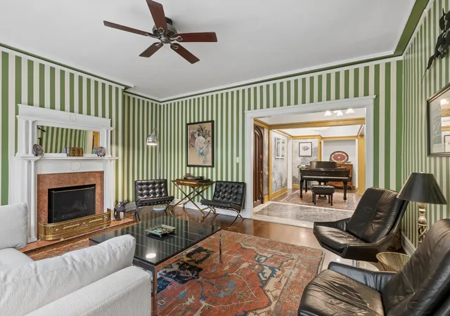 Photo 4 of Condo for sale at 705 W Buena Ave #2B, Chicago, IL 60613 | MLS# 12795057 | Listing updated on 2026-10-29