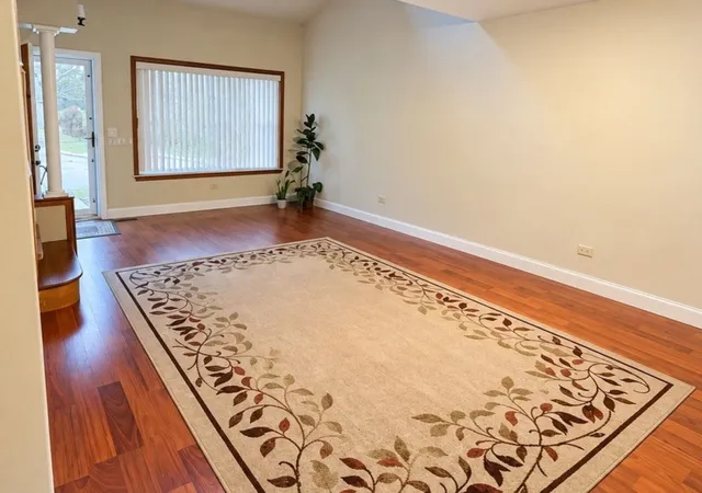Photo 2 of Townhouse for sale at 480 Davinci Cir, Bolingbrook, IL 60440 | MLS# 12795060 | Listing updated on 2026-10-27