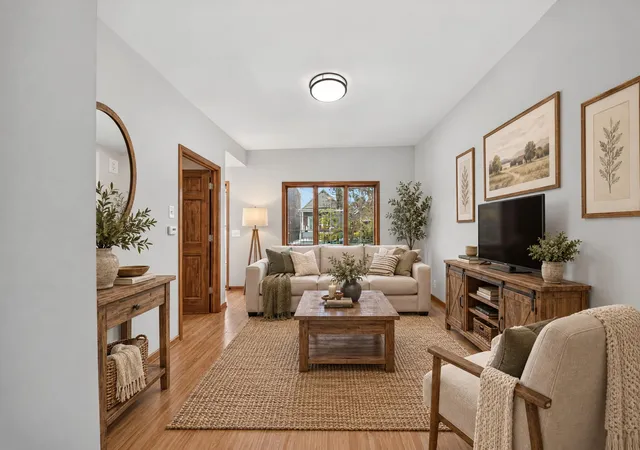 Photo 1 of Single family home for sale at 3618 S Parnell Ave, Chicago, IL 60609 | MLS# 12795061 | Listing updated on 2026-10-29