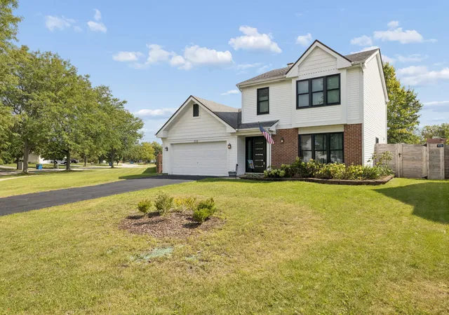 Single family home for sale at 556 Foxford Rd, Bartlett, IL 60103 | MLS# 12795084