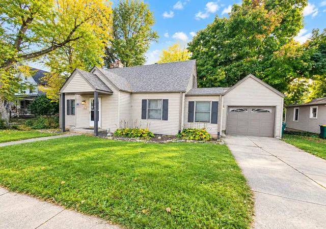 Photo 3 of Single family home for sale at 116 Liberty St, Walnut, IL 61376 | MLS# 12795088 | Listing updated on 2026-10-28