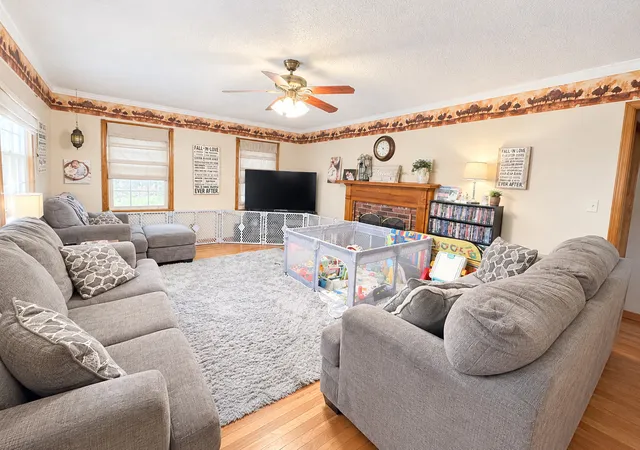 Photo 4 of Single family home for sale at 116 Liberty St, Walnut, IL 61376 | MLS# 12795088 | Listing updated on 2026-10-28