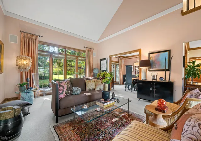 Photo 4 of Single family home for sale at 1225 Barclay Cir, Inverness, IL 60010 | MLS# 12795104 | Listing updated on 2026-10-30