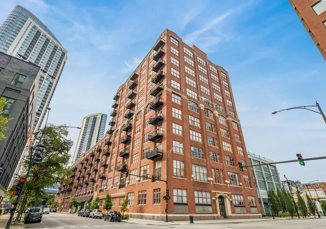Condo for sale at 360 W Illinois St #613, Chicago, IL 60654 | MLS# 12795118