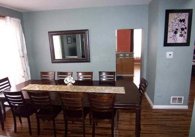 Photo 2 of Single family home for sale at 1965 Marigold Ln, Round Lake, IL 60073 | MLS# 12795154 | Listing updated on 2026-10-27