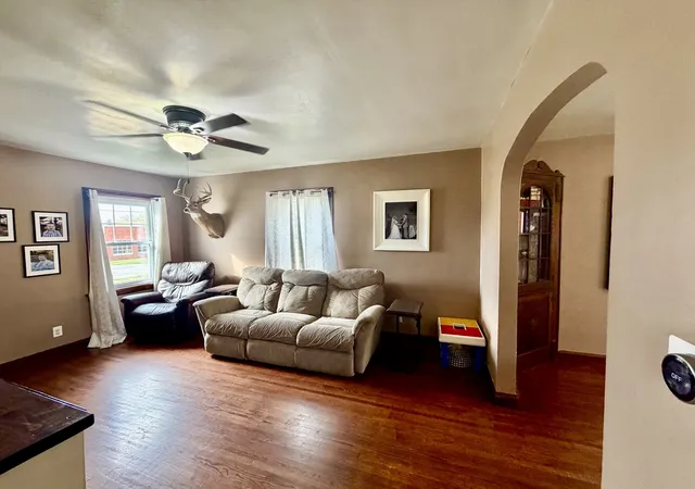 Photo 3 of Single family home for sale at 705 E Main St, Aledo, IL 61231 | MLS# 12795180 | Listing updated on 2026-10-28