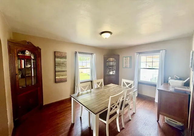 Photo 4 of Single family home for sale at 705 E Main St, Aledo, IL 61231 | MLS# 12795180 | Listing updated on 2026-10-28