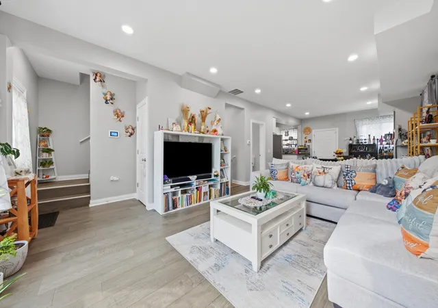 Photo 4 of Single family home for sale at 1150 W 88th Street, Chicago, IL 60620 | MLS# 12795222 | Listing updated on 2026-10-27