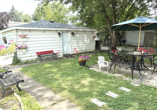 Photo 4 of Single family home for sale at 8063 N Elmwood St, Skokie, IL 60077 | MLS# 12795248 | Listing updated on 2026-10-29