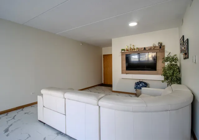 Photo 4 of Condo for sale at 1675 Mill St #208, Des Plaines, IL 60016 | MLS# 12795261 | Listing updated on 2026-10-28