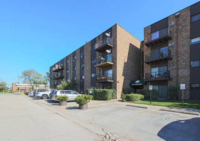 Photo 2 of Condo for sale at 8970 N Parkside Ave #106, Des Plaines, IL 60016 | MLS# 12795264 | Listing updated on 2026-10-28