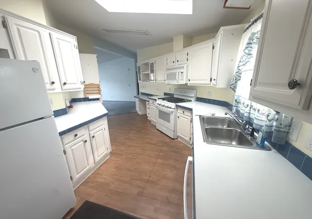 Photo 3 of Manufactured home for sale at 51 Crocus Ln, Matteson, IL 60443 | MLS# 12795280 | Listing updated on 2026-10-28