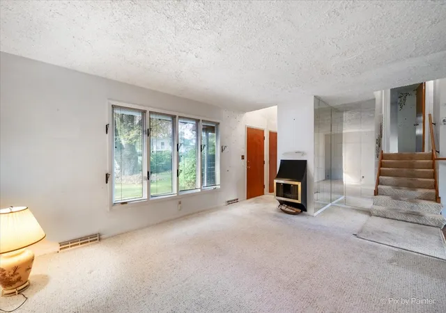 Photo 4 of Single family home for sale at 5210 W Nippersink Dr, Richmond, IL 60071 | MLS# 12795299 | Listing updated on 2026-10-28