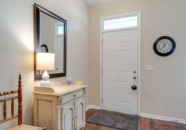 Photo 3 of Condo for sale at 492 Bay Tree Cir, Vernon Hills, IL 60061 | MLS# 12795309 | Listing updated on 2026-10-29