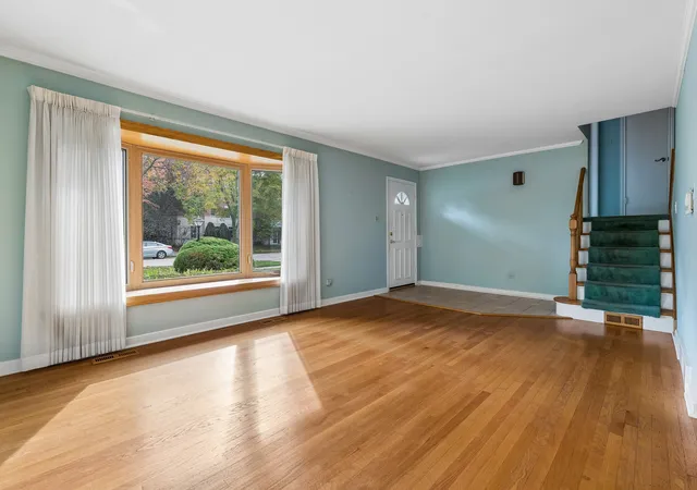 Photo 1 of Single family home for sale at 1028 Peterson Ave, Park Ridge, IL 60068 | MLS# 12795315 | Listing updated on 2026-10-29