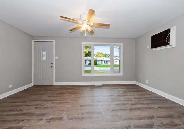 Photo 3 of Townhouse for sale at 4207 W 90th Street, Hometown, IL 60456 | MLS# 12795333 | Listing updated on 2026-10-28