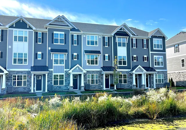 Photo 1 of Townhouse for sale at 293 Basin Ct, St. Charles, IL 60174 | MLS# 12795349 | Listing updated on 2026-10-27